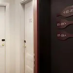 Praktik Vinoteca 3* Барселона