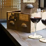 Praktik Vinoteca Отель Барселона