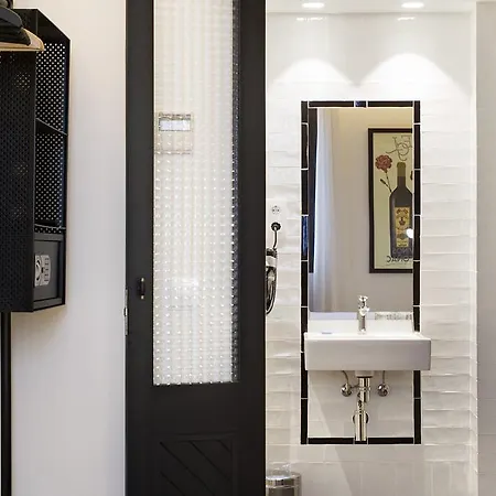 Hotel Praktik Vinoteca Barcellona
